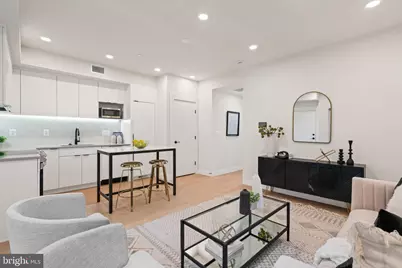 733 8th Street SE #02, Washington, DC 20003 - Photo 2