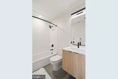 733 8th Street SE #02, Washington, DC 20003 - Photo 12