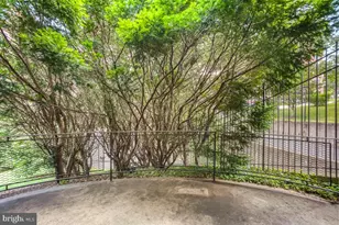 4101 Cathedral Ave NW, Washington, DC 20016 - Photo 18