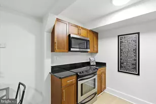 1367 K St SE, Washington, DC 20003 - Photo 12