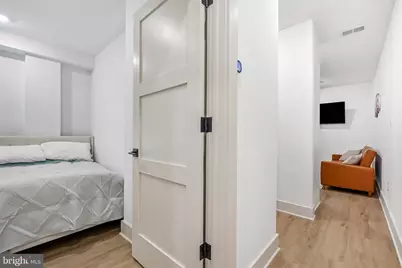 256 15th Street SE #1, Washington, DC 20003 - Photo 6