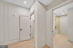 2121 Ward Pl NW, Washington, DC 20037 - Photo 12