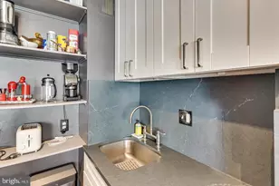 1545 18th St NW, Washington, DC 20036 - Photo 30