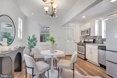 2842 30th Street NE, Washington, DC 20018 - Photo 2