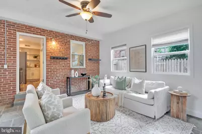 2842 30th Street NE, Washington, DC 20018 - Photo 2