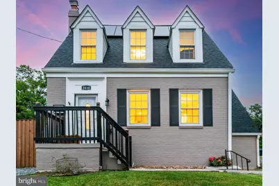 2410 21st Place NE, Washington, DC 20018 - Photo 2