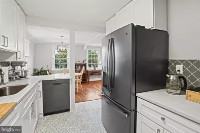 2410 21st Place NE, Washington, DC 20018 - Photo 12