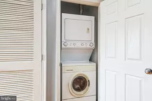 610 Irving St NW, Washington, DC 20010 - Photo 26