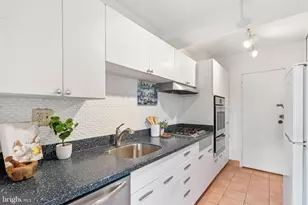 4201 Cathedral Ave NW, Washington, DC 20016 - Photo 8