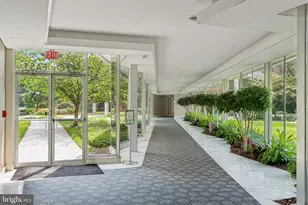 4201 Cathedral Ave NW, Washington, DC 20016 - Photo 14