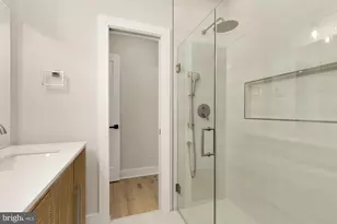 1600 37th St NW, Washington, DC 20007 - Photo 52