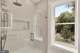 1600 37th St NW, Washington, DC 20007 - Photo 48