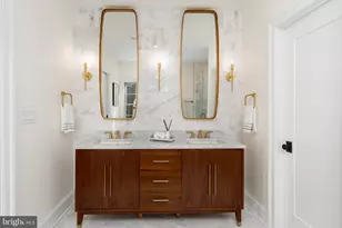 5631 MacArthur Blvd NW, Washington, DC 20016 - Photo 18