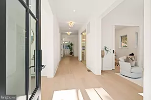 5631 MacArthur Blvd NW, Washington, DC 20016 - Photo 28