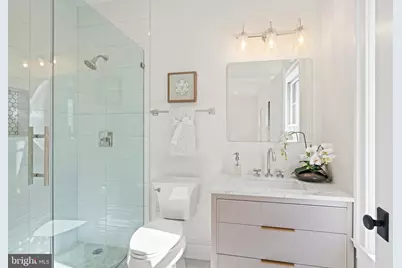 5631 Macarthur Boulevard NW, Washington, DC 20016 - Photo 42