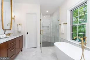 5631 MacArthur Blvd NW, Washington, DC 20016 - Photo 20