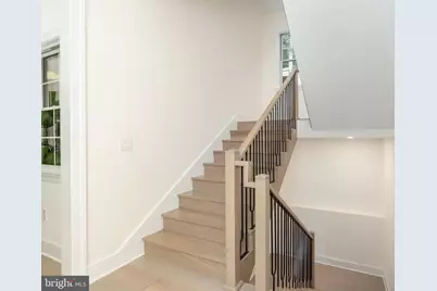 5631 Macarthur Boulevard NW, Washington, DC 20016 - Photo 46