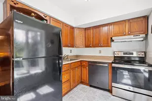 1811 T St NW, Washington, DC 20009 - Photo 18
