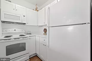 1736 Willard St NW, Washington, DC 20009 - Photo 2