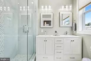 1351 Newton St NW, Washington, DC 20010 - Photo 18