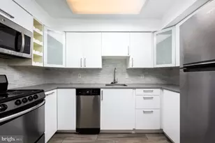 1612 T St NW, Washington, DC 20009 - Photo 38