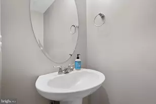 948 Division Ave NE, Washington, DC 20019 - Photo 14