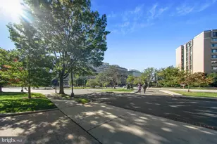 2475 Virginia Ave NW, Washington, DC 20037 - Photo 28