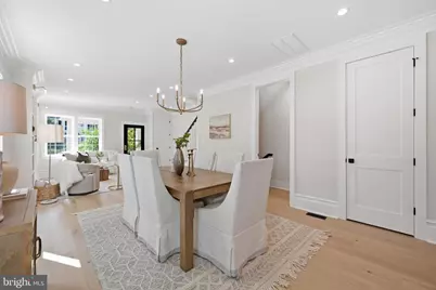 4611 43rd Place NW, Washington, DC 20016 - Photo 4