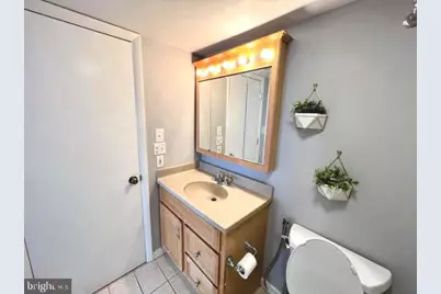 2111 Wisconsin Avenue NW #420, Washington, DC 20007 - Photo 16