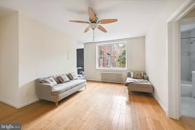 939 Longfellow Street NW #205, Washington, DC 20011 - Photo 6