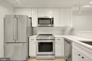 811 East Capitol St SE, Washington, DC 20003 - Photo 36