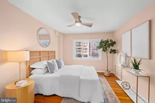 320 G St SW, Washington, DC 20024 - Photo 10