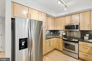 1025 1st St SE, Washington, DC 20003 - Photo 6