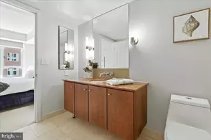 1025 1st St SE, Washington, DC 20003 - Photo 16