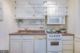4000 Cathedral Ave NW, Washington, DC 20016 - Photo 28