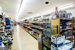 4201 Cathedral Ave NW, Washington, DC 20016 - Photo 60