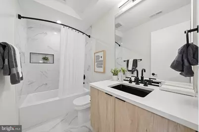 2134 Wisconsin Avenue NW #6, Washington, DC 20007 - Photo 18