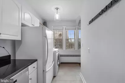 3028 Wisconsin Avenue NW #APT402, Washington, DC 20016 - Photo 10
