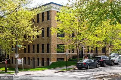 2869 28th NW #301, Washington, DC 20008 - Photo 2