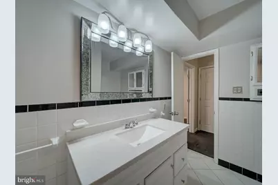 2142 Cathedral Avenue NW, Washington, DC 20008 - Photo 60