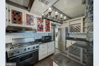 2142 Cathedral Avenue NW, Washington, DC 20008 - Photo 32