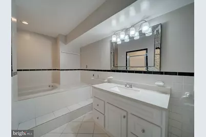 2142 Cathedral Avenue NW, Washington, DC 20008 - Photo 58