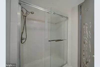 2142 Cathedral Avenue NW, Washington, DC 20008 - Photo 48