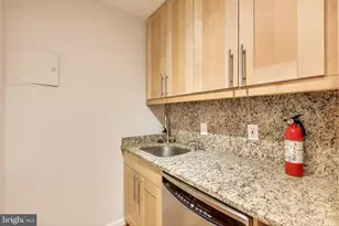 1435 4th St SW, Washington, DC 20024 - Photo 14