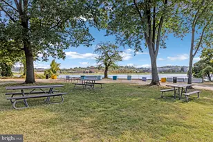 88 V St SW, Washington, DC 20024 - Photo 38