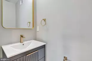 2333 Fairlawn Ave SE, Washington, DC 20020 - Photo 10