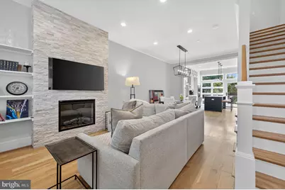 1309 D Street SE, Washington, DC 20003 - Photo 2