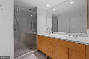 912 F St NW, Washington, DC 20004 - Photo 34