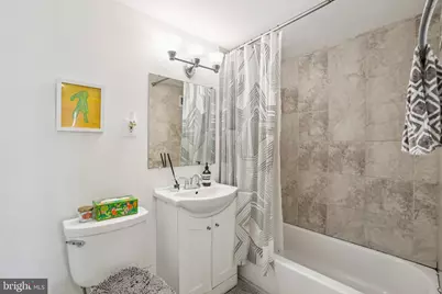 730 24th Street NW #205, Washington, DC 20037 - Photo 14