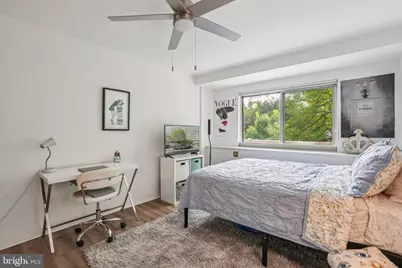 730 24th Street NW #205, Washington, DC 20037 - Photo 16